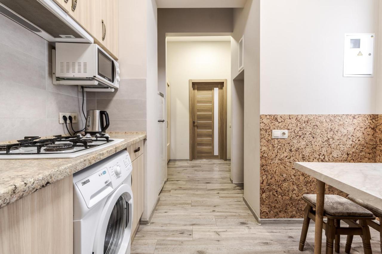 Creamy Apartment Lviv Exterior photo