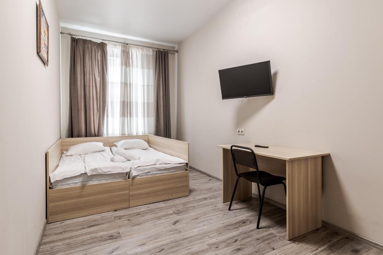 Creamy Apartment Lviv Exterior photo