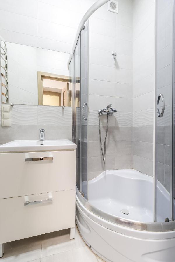 Creamy Apartment Lviv Exterior photo
